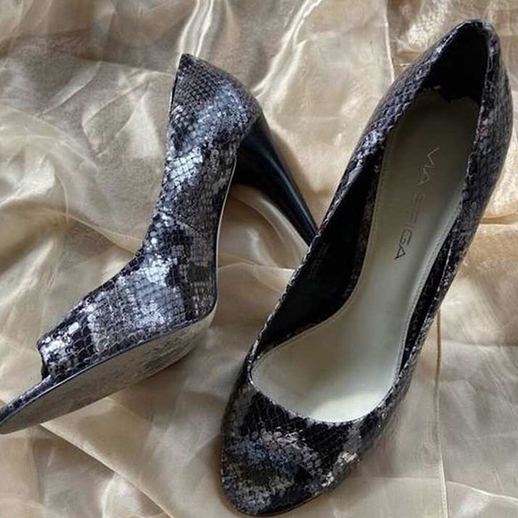 VIA SPIGA ‘Embry’ Snakeskin Embossed Leather Peep Toe Silver/Black Heels, 7 - Picture 5 of 9